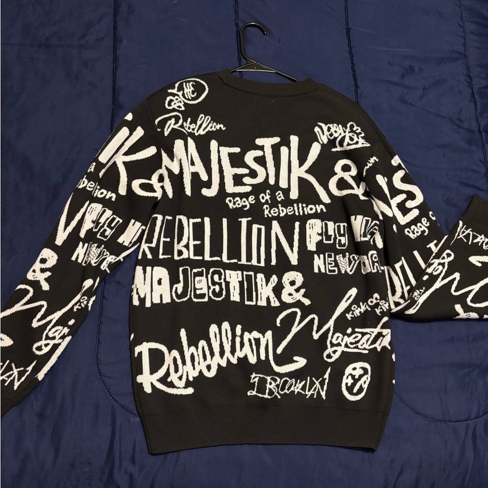 Majestik Sweater